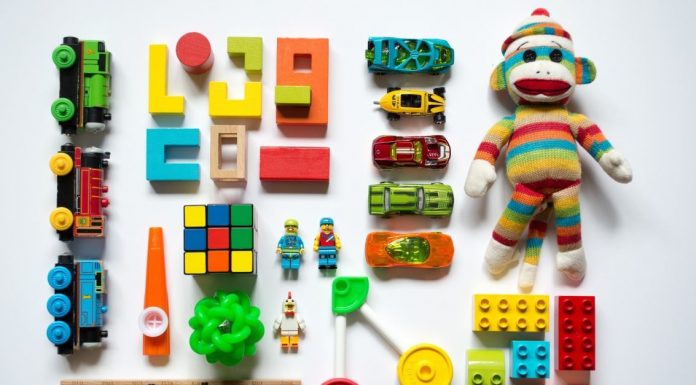 5-Year-Old Cancer Survivor Celebrates His Birthday by Delivering Thousands of Toys to Children’s Hospital